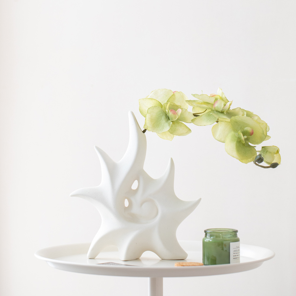 Modern and simple geometric five-corner vase light luxury home decoration