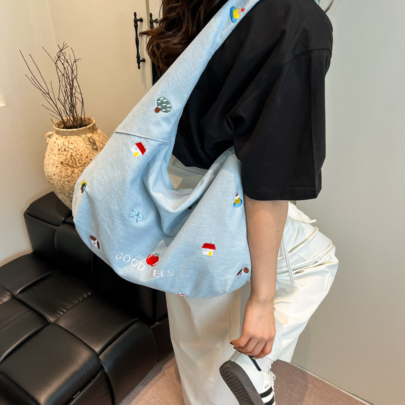 Korean embroidered denim crossbody bag for women niche large capacity commuting one-shoulder tote bag