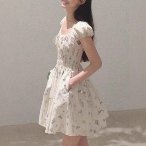 / "Flowering Tomato Leaf" Cotton Plant Graffiti Round Collar Strap Pure Sexy Dress